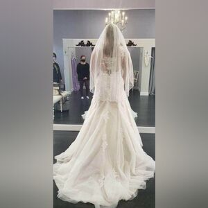Brand new wedding dress